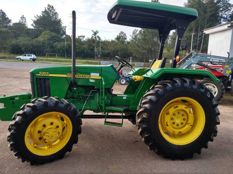 TRATOR JOHN DEERE 5303 - 4X4 - ANO 2010 - VENDIDO